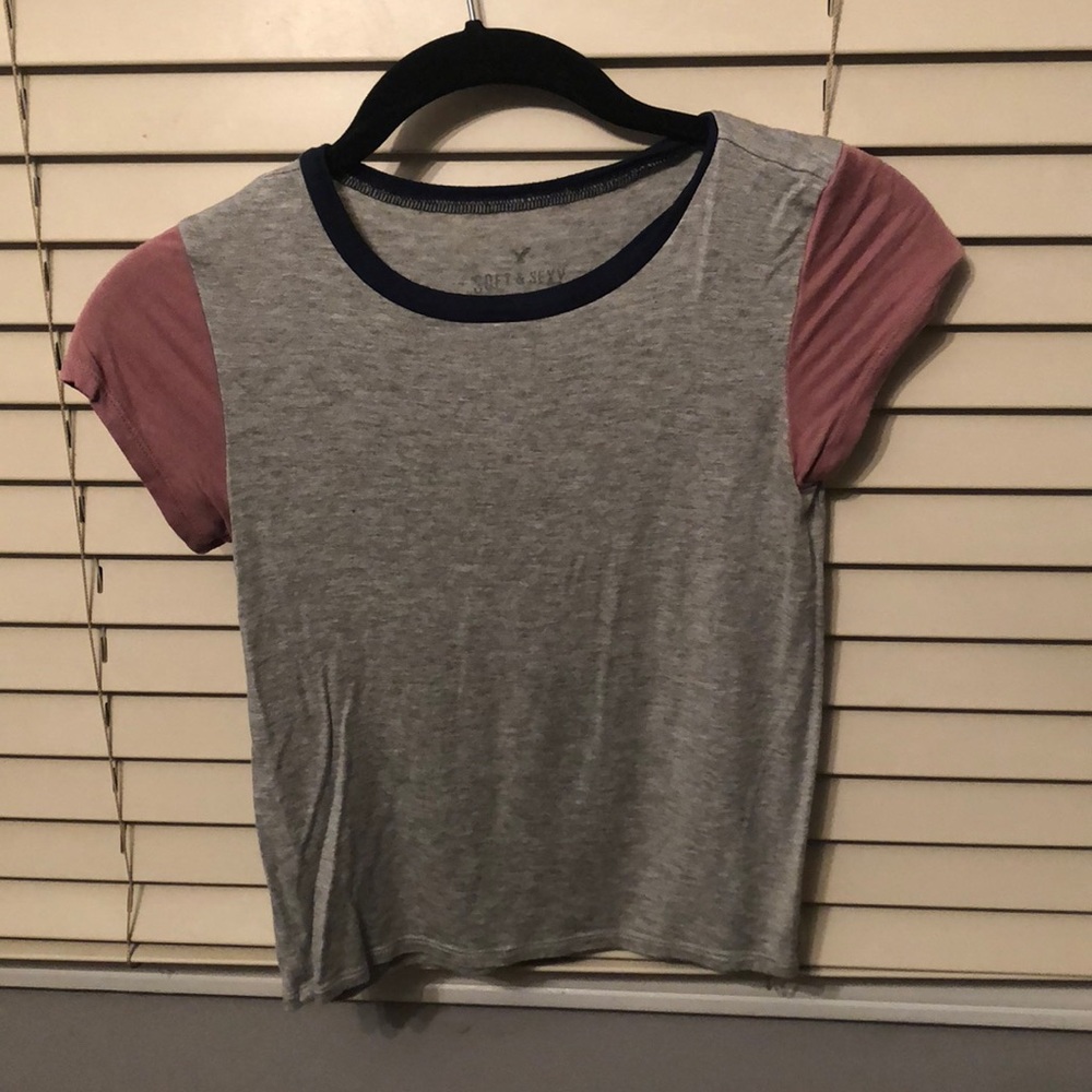 Gray and pink cute t-shirt